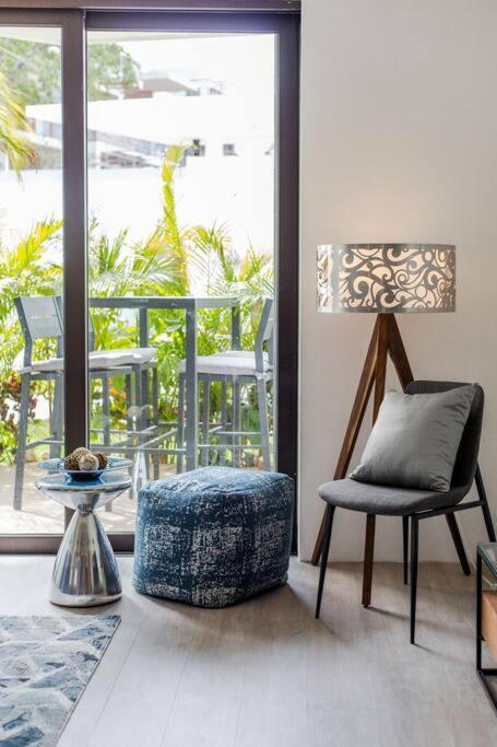 Apartment Neem 21 Nilay, Elegant 10 Min From The