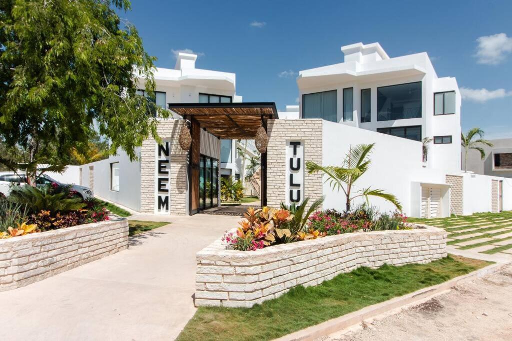 Neem 21 Nilay, Elegant 10 Min From The *
