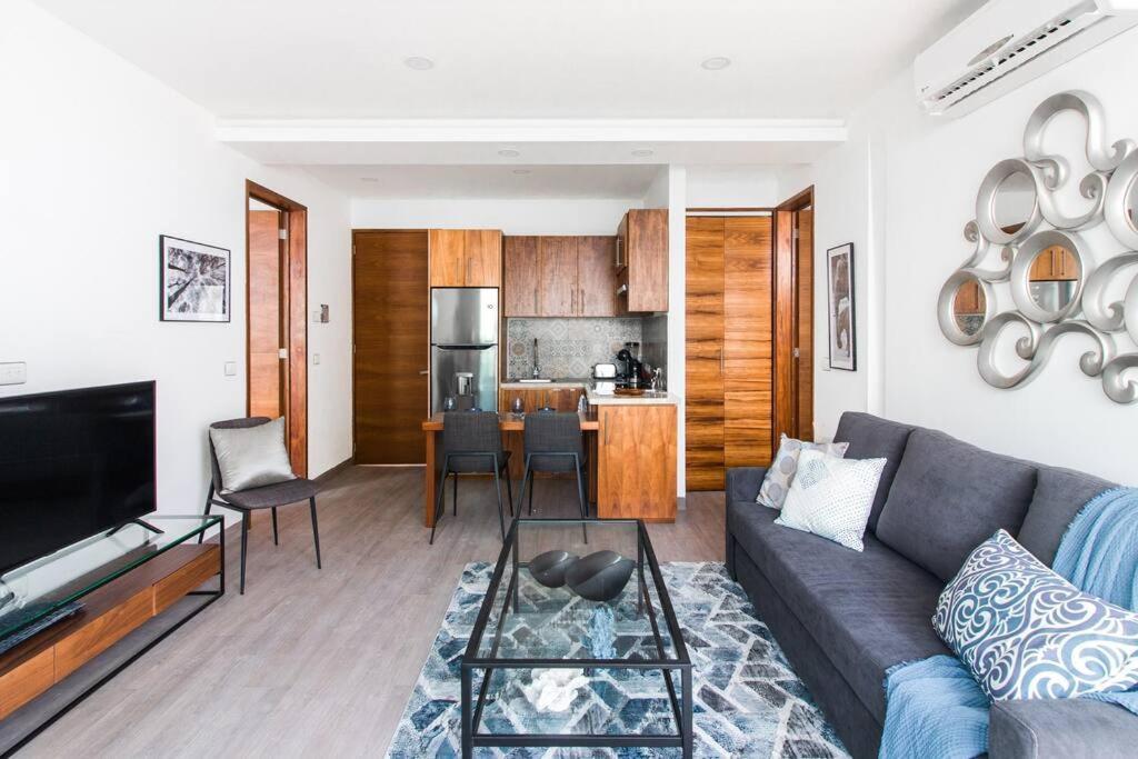Neem 21 Nilay, Elegant 10 Min From The *