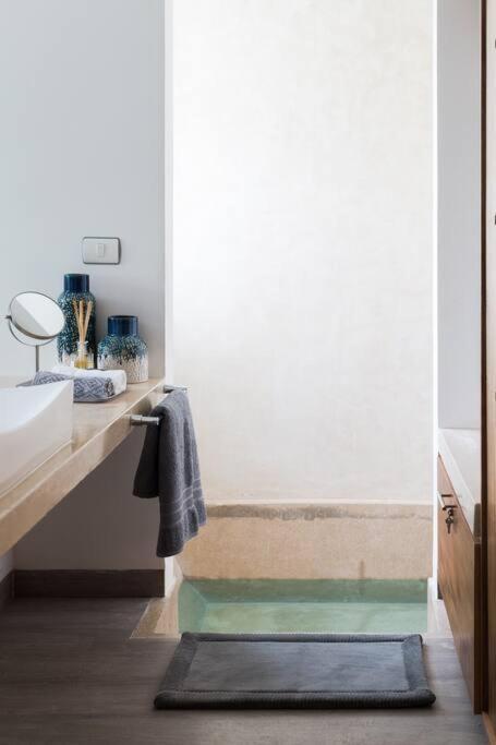 Neem 21 Nilay, Elegant 10 Min From The Appartamento