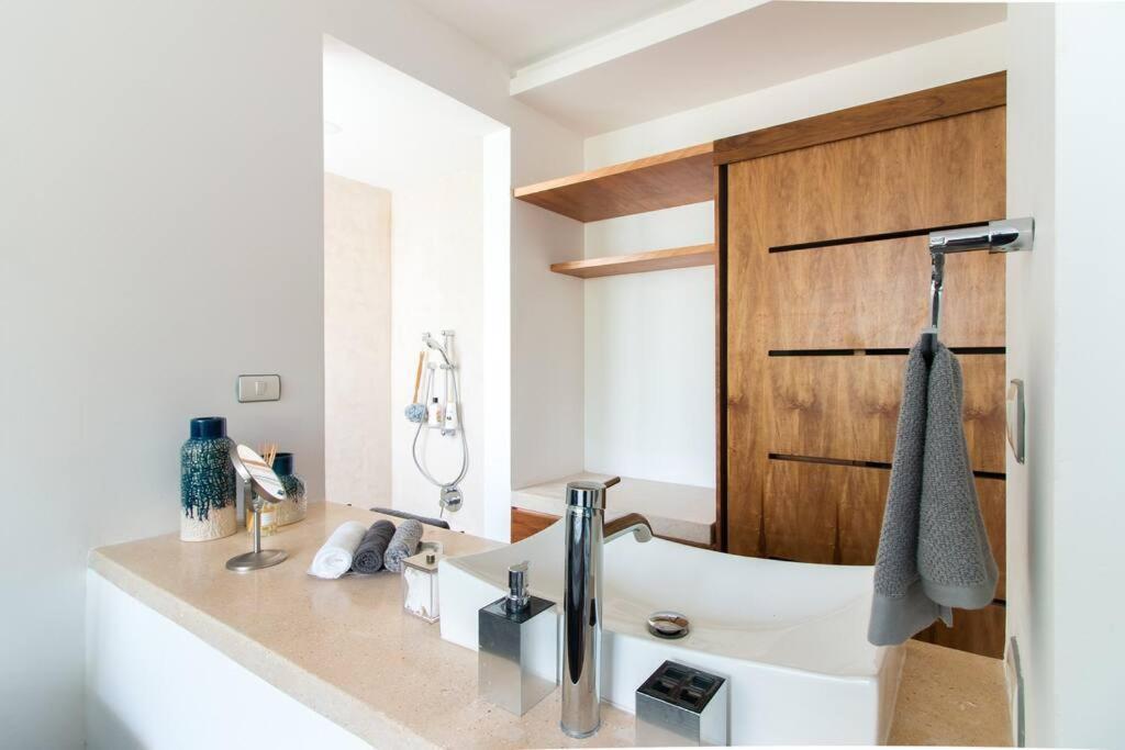 Neem 21 Nilay, Elegant 10 Min From The Appartamento *