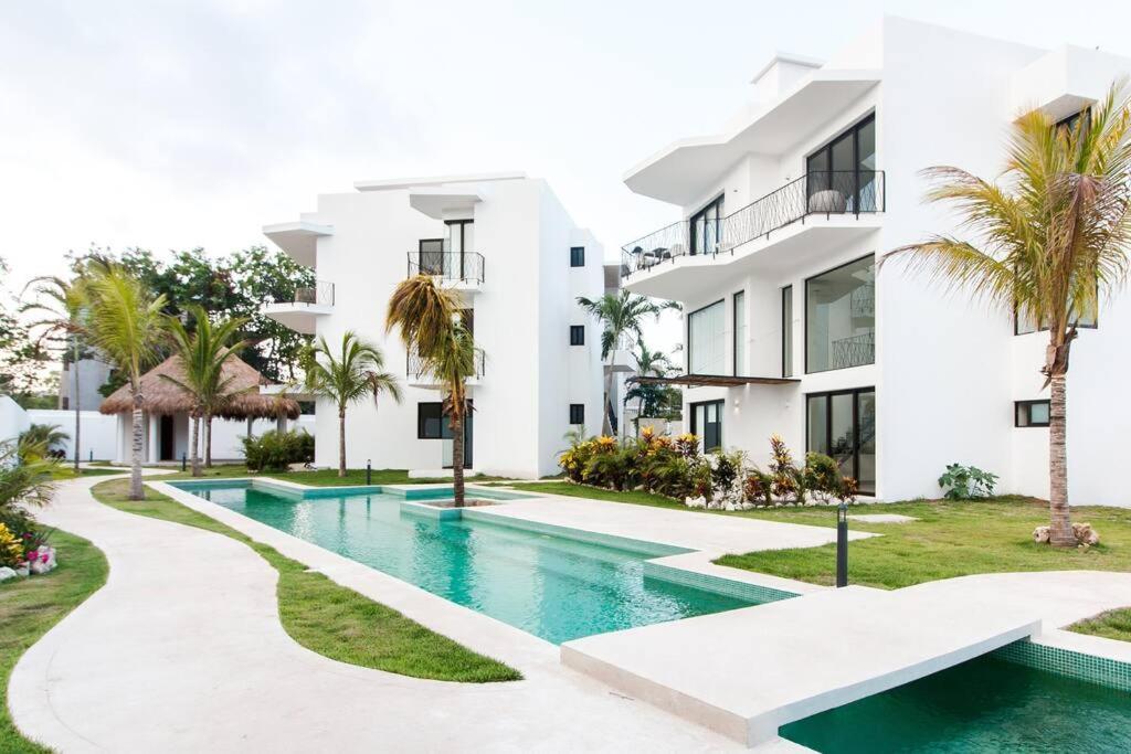 Neem 21 Nilay, Elegant 10 Min From The